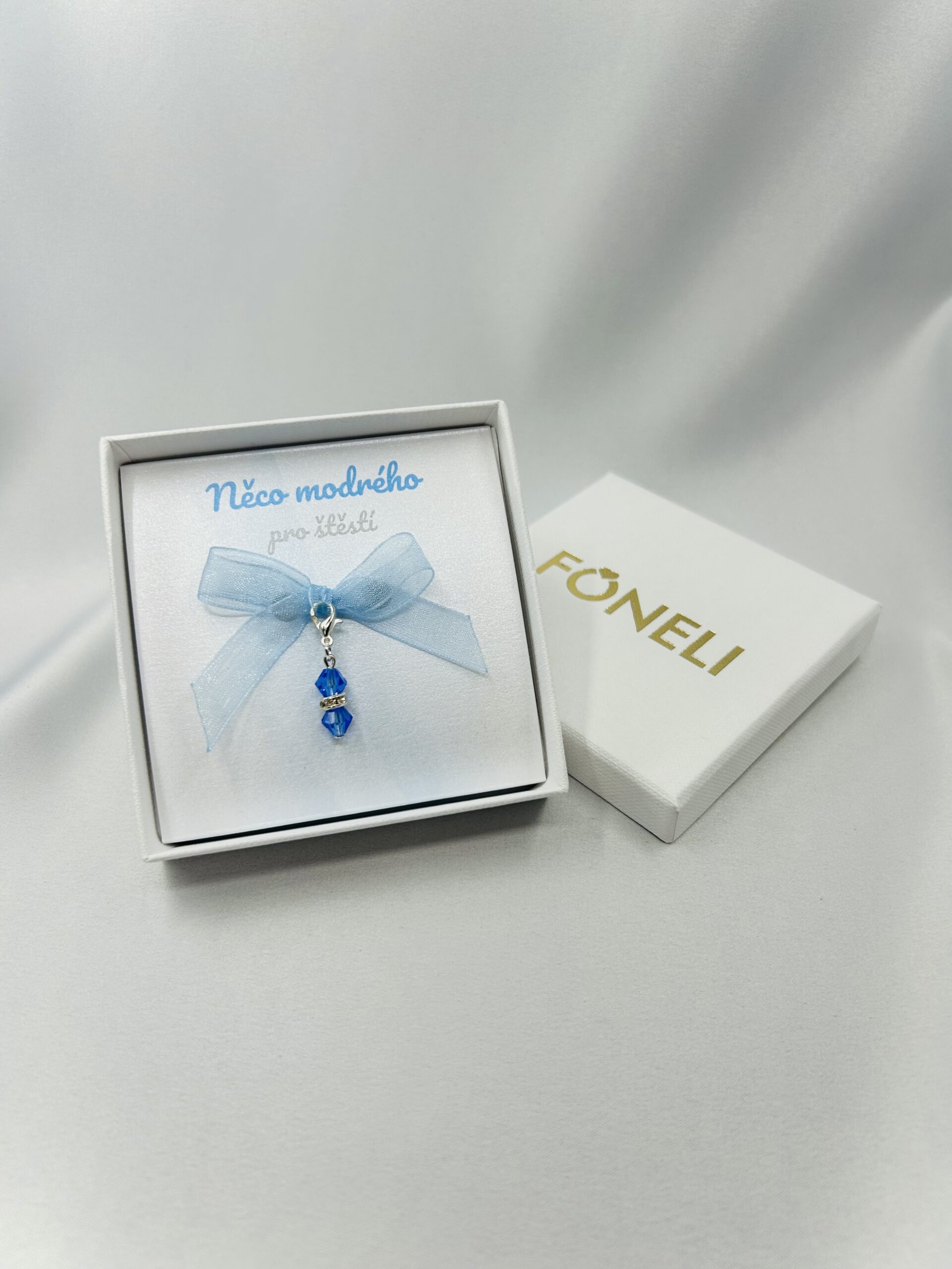 MINI PŘÍVĚSEK NĚCO MODRÉHO – Sapphire - Obrázek 3