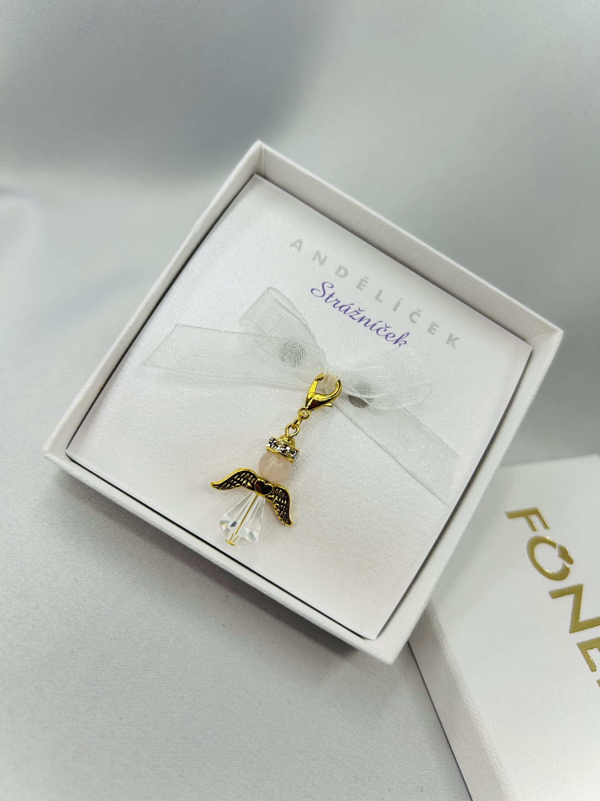ANDĚLÍČEK STRÁŽNÍČEK – RŮŽENÍN - křídla srdce